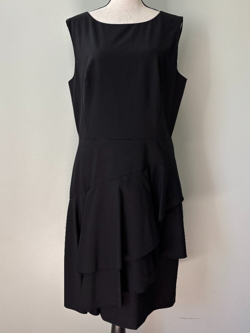 Banana Republic Black Wool Flounce Dress Size 12 Like New
